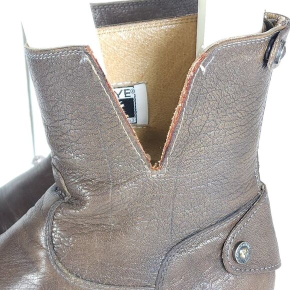 Frye Women's Melissa US8B Brown Leather Back Zip Button Ankle Booties Boots - Picture 12 of 16